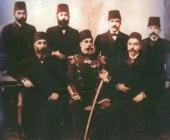 Bedirhan Bey (Ortada)