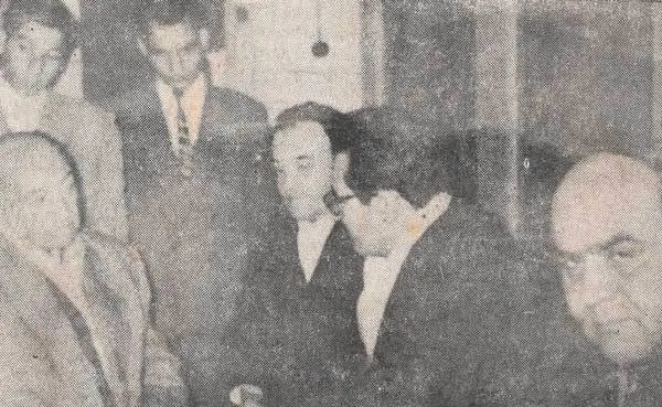 Bediüzzaman'ın cenazesinde soldan sağa Demokrat Parti İl Başkanı Mehmet Hatipoğlu, Sinan Omur, Bekir Berk, Tahsin Tola