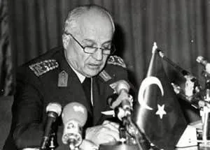 12 Eylül darbesi sabahı Org. Kenan Evren