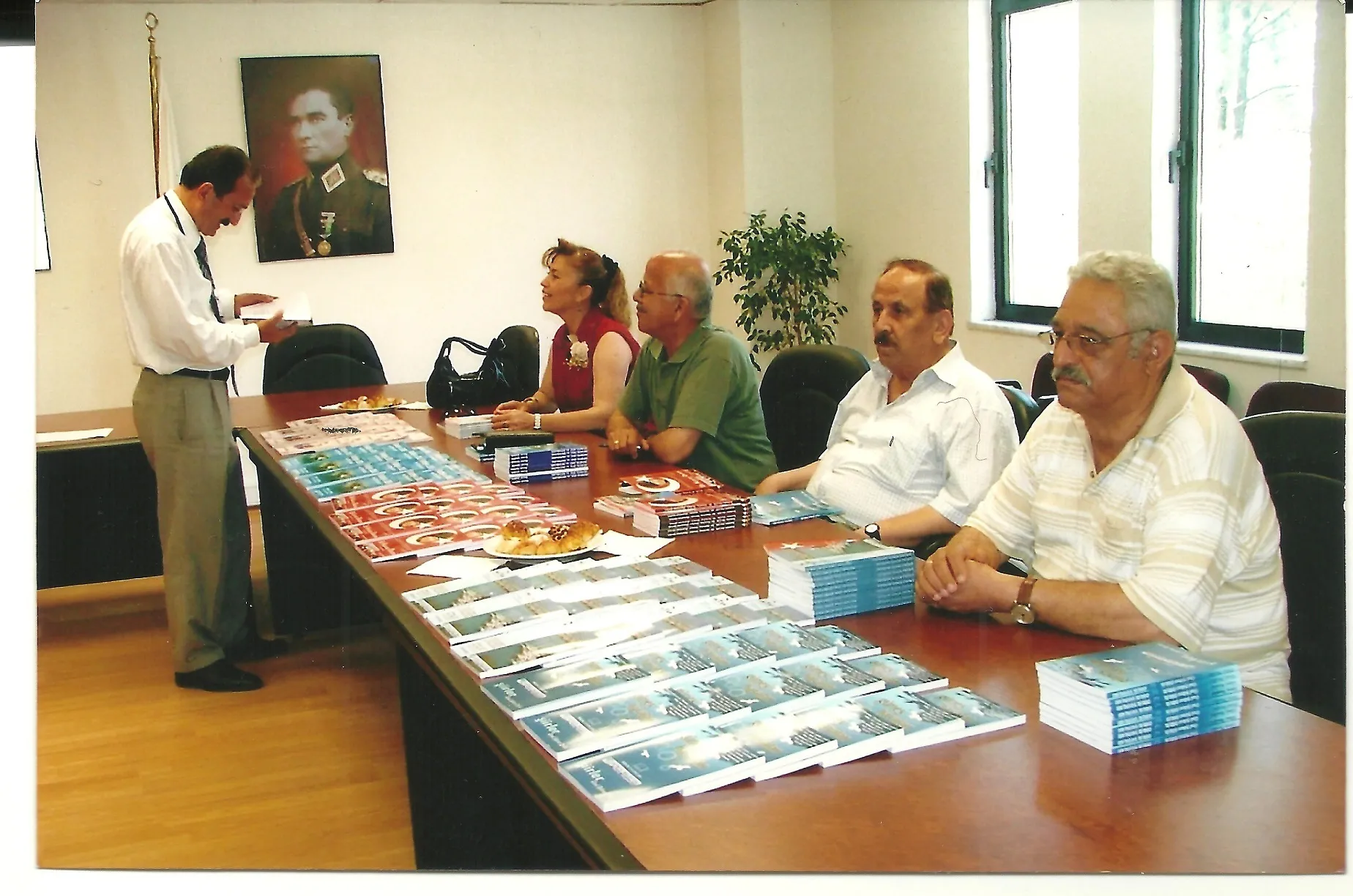 İncirköylü yazarlarla imza günü