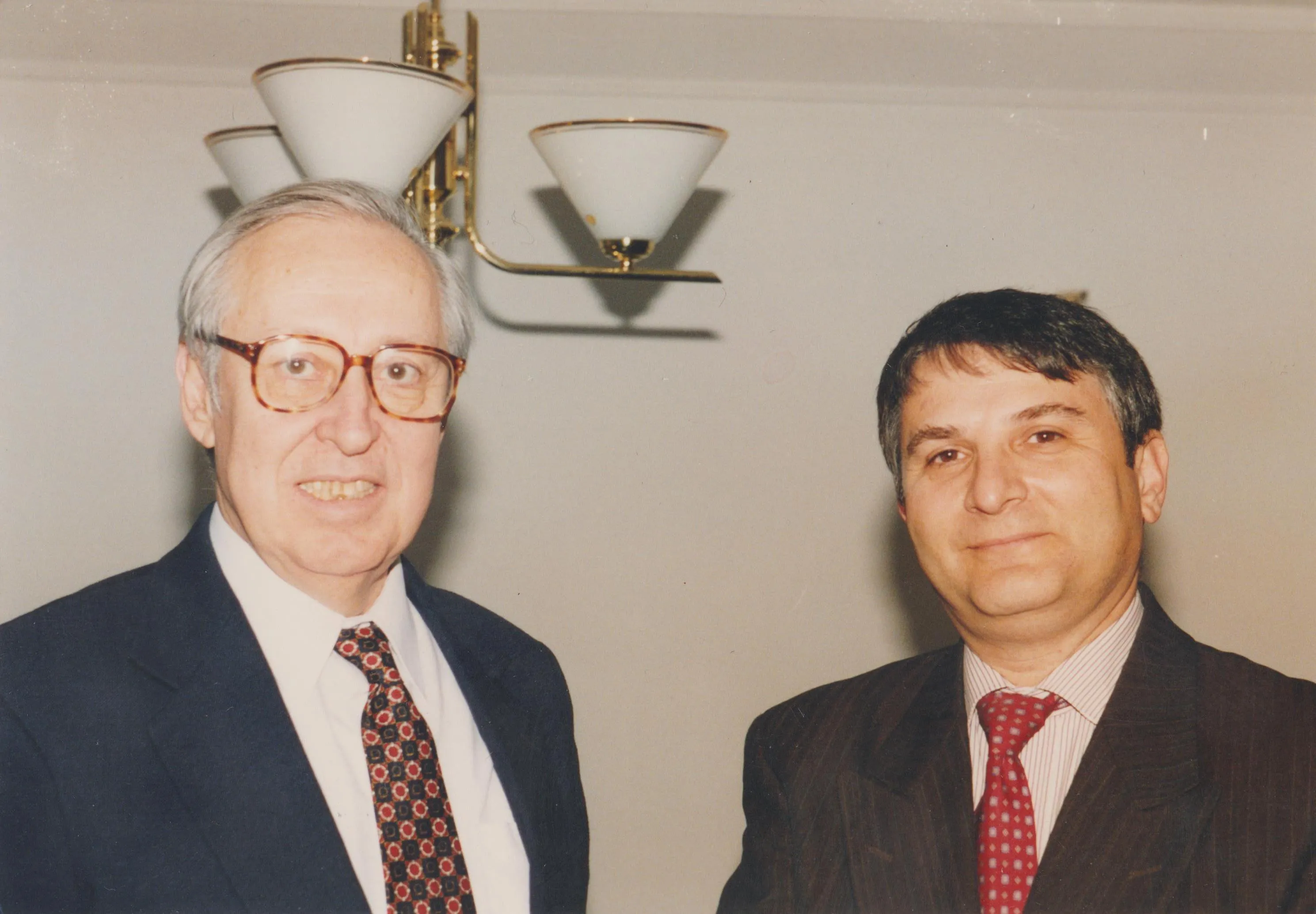 Talat Sait Halman (sol başta)