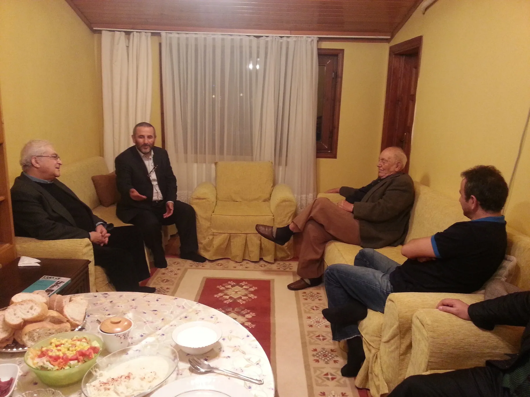Kemal H. Karpat ve Ezel Erverdi ile İstanbul'da Ömer Erdoğan'ın evinde