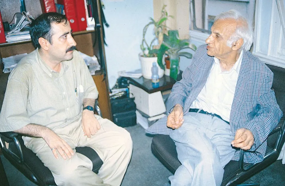 Sedat Umran, Mehmet Nuri Yardım'ın sorularını cevaplarken