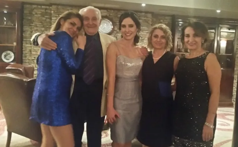 Kızı Ayça Cavcav, H. Sevimay, torunu N. Beril Tekin, kızı F. Sibel Eryılmaz, kızı Dilara F. Özer