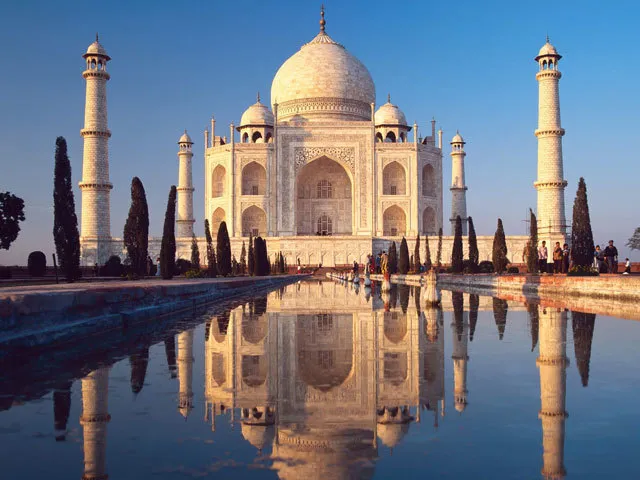 Tac Mahal (One of the seven wonders of the world)
