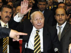 Prof. Dr. Necmettin Erbakan (Saadet Partisi genel başkanı 17.10.2010)