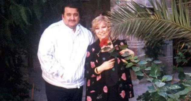 Ayla Gürses, eşi Yıldırım Gürses ile 3