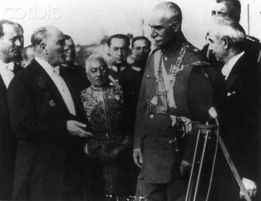 Mustafa Kemal Atatürk ve İran Şahı Rıza Pehlevi