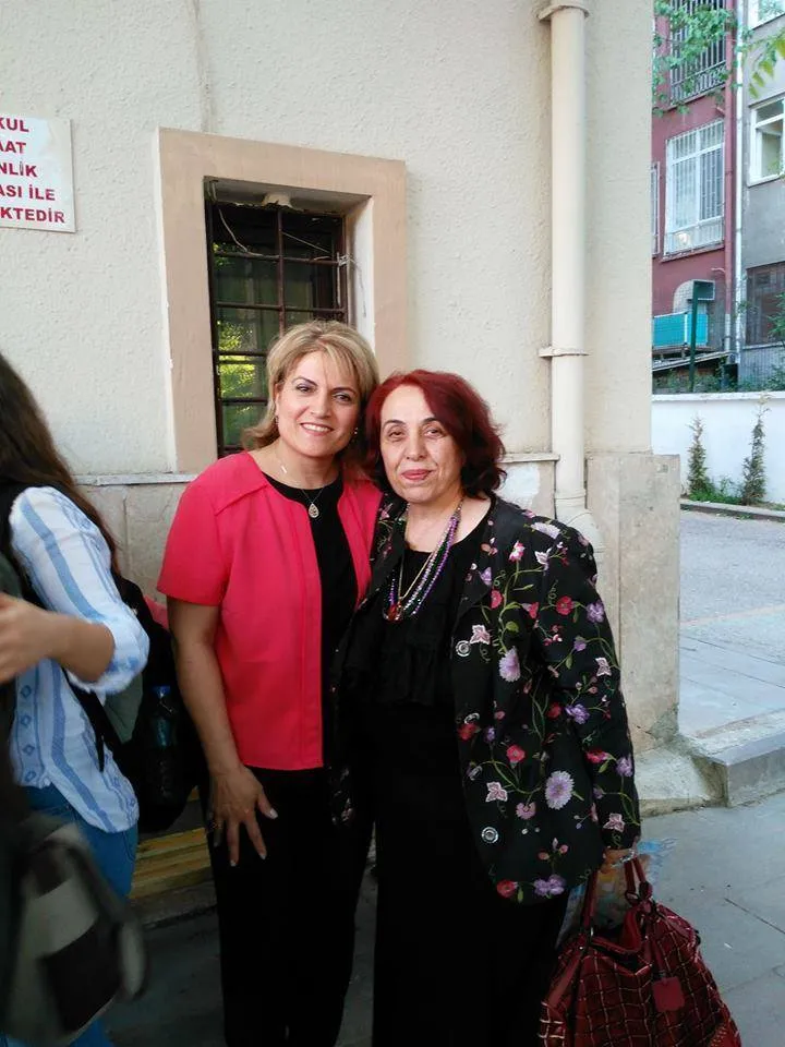 Aile danışmanlığı sınavından çıktıktan sonra  Hocam Psikolog Şenay Ölmez ile (Ankara)