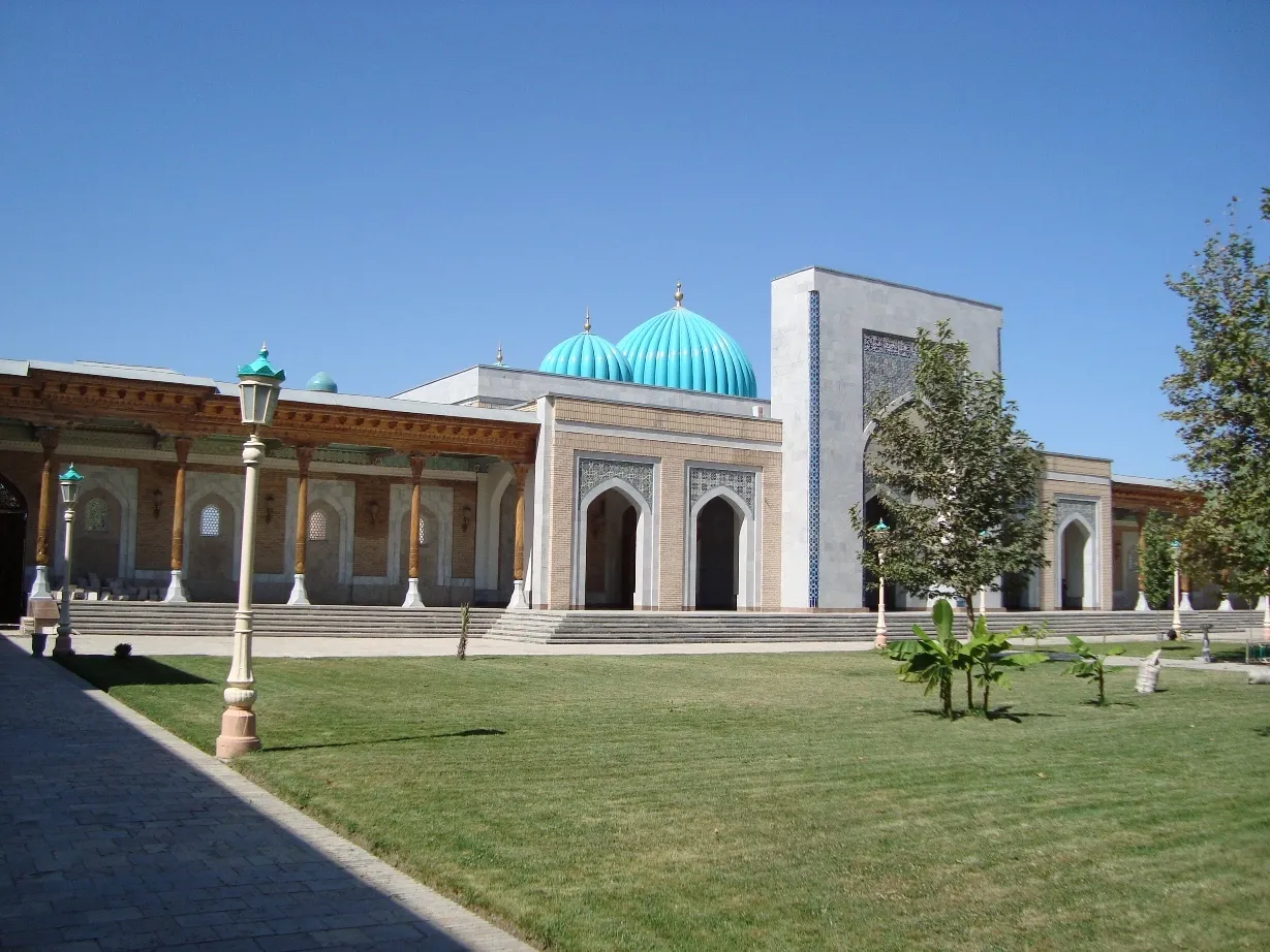 İmam Matüridi Türbesi- Semerkant- 2 SÜTUN