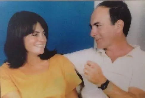 1993te eşi Prof. Dr. Öget Öktem Tanör'le