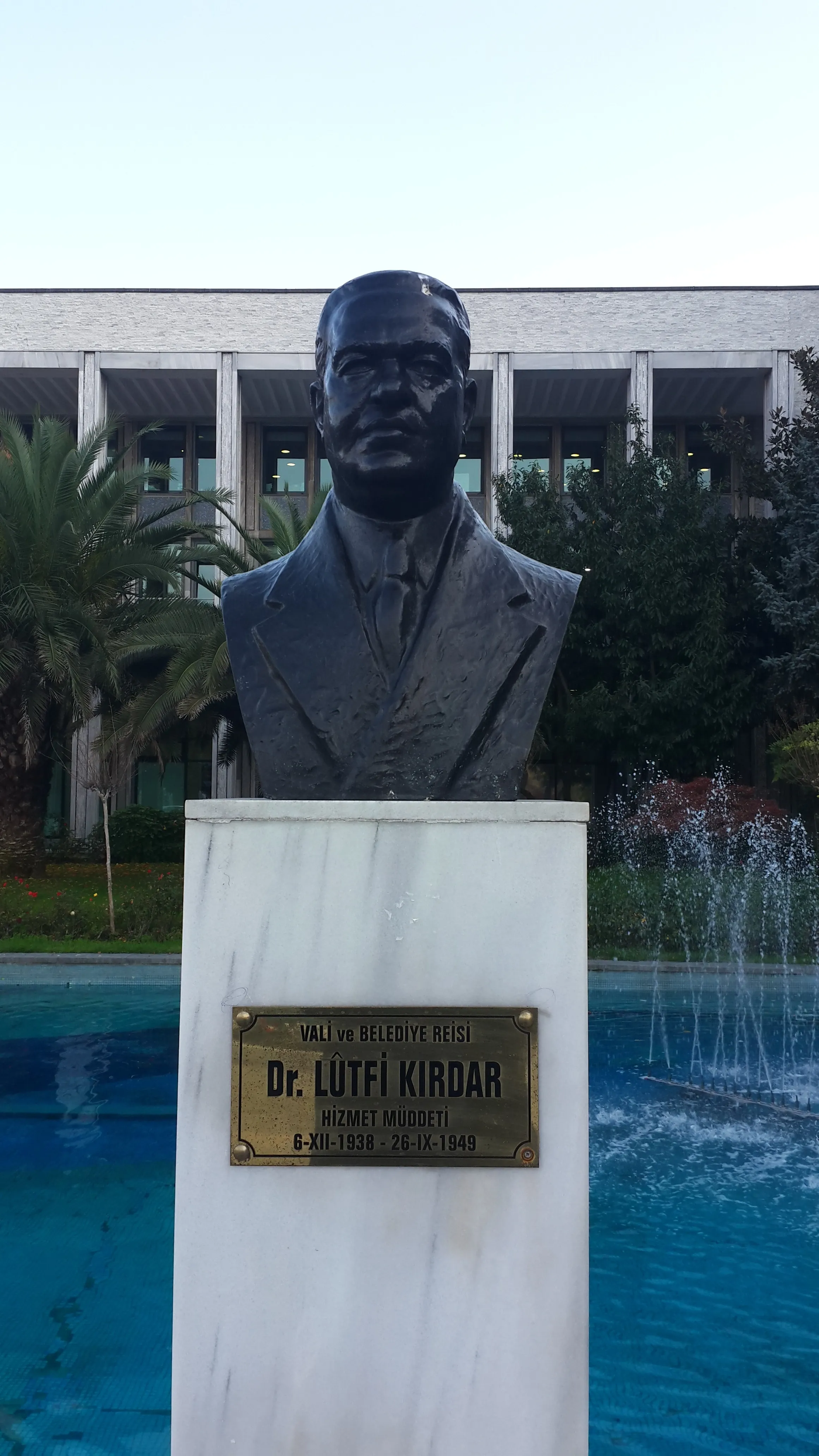 Lütfi Kırdar (06.12.1938 - 26.09.1949)