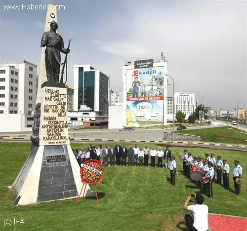 Gaziantep Kahramanlarından Karayılan Anıtında Sinan Karakaş'ın şiiri
