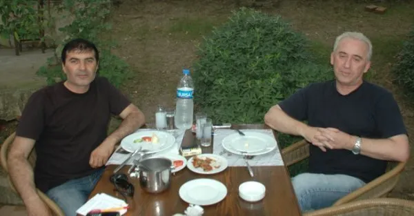 Serdar Ünver, şair Günay Özkılınç ile