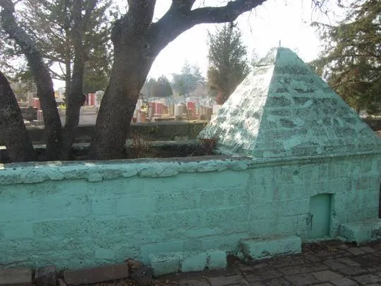 Şeyh Muhammed el-Amidi namazgâhı ve aile kabristanı (Diyarbakır)