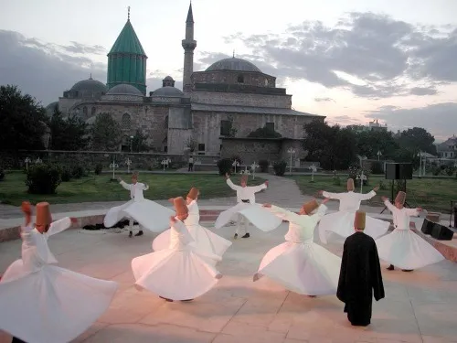 The firmament in the front of the tomb of Mevlana