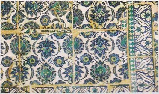 İskender Paşa Camii Harimdeki Duvar Çinilerinden görünüş