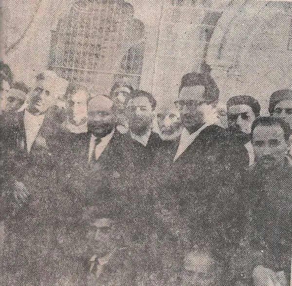 Bediüzzaman'ın cenazesinde Dr. Tahsin Tola, Av. Bekir Berk ve Ahmet Şahin