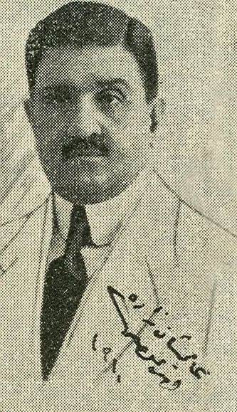 İsmail Hakkı Eldem (1910, fotoğrafta eski Türkçe imzasıdır])