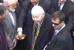 Necmettin Erbakan, Ali Oğuz'un cenazinde idi