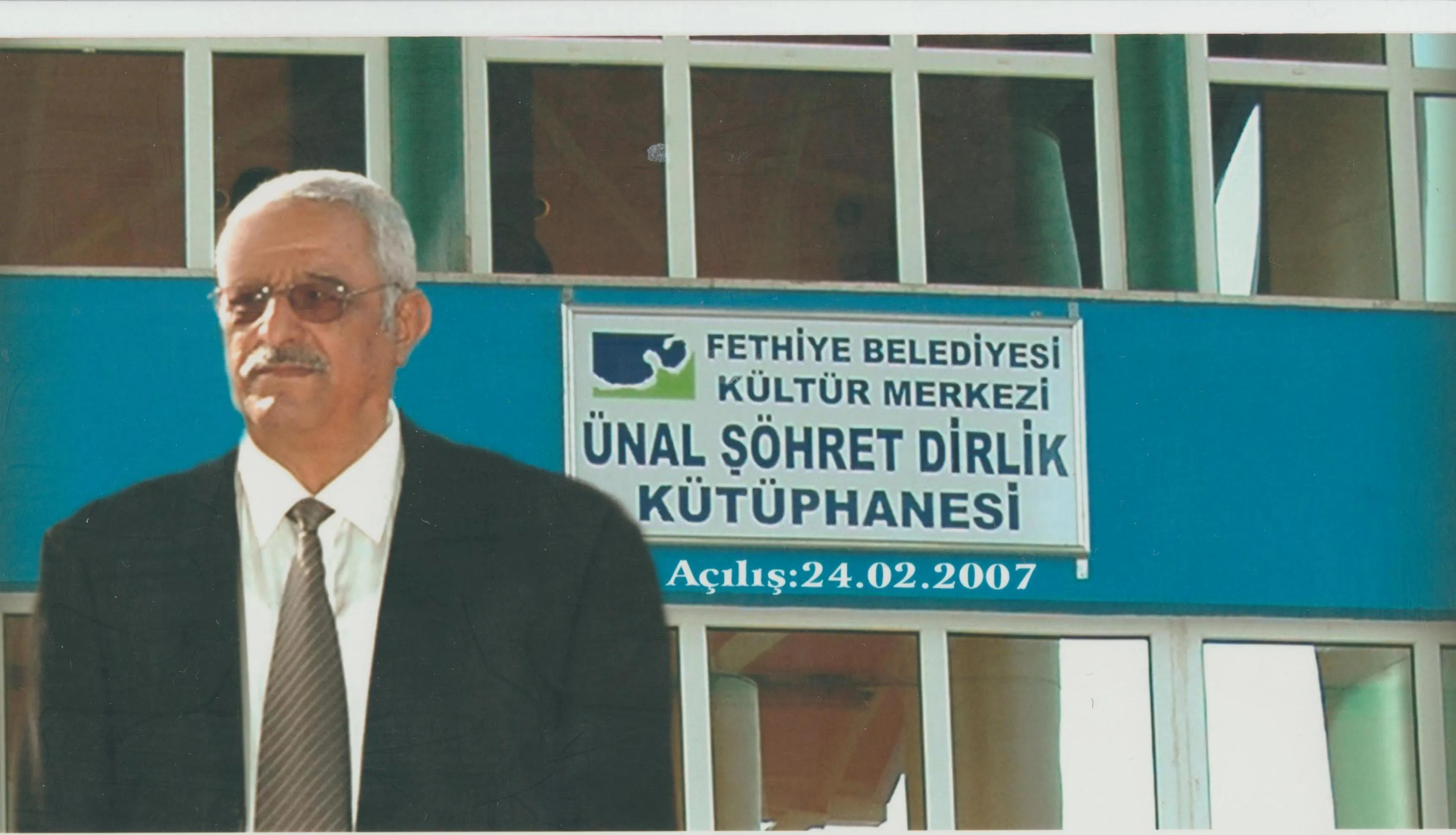 Ünal Şöhret Dirlik Kütüphanesi