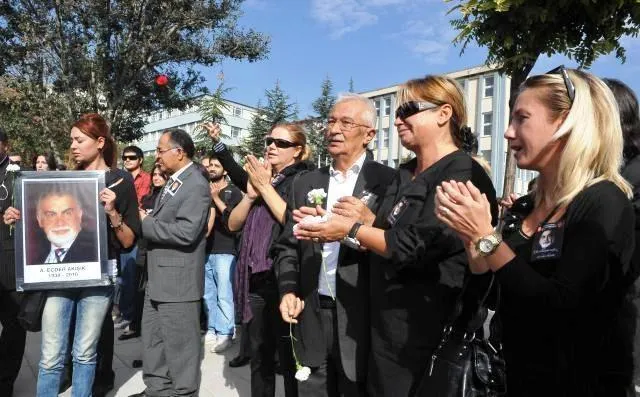 Ejder Akışık'ın cenaze töreni