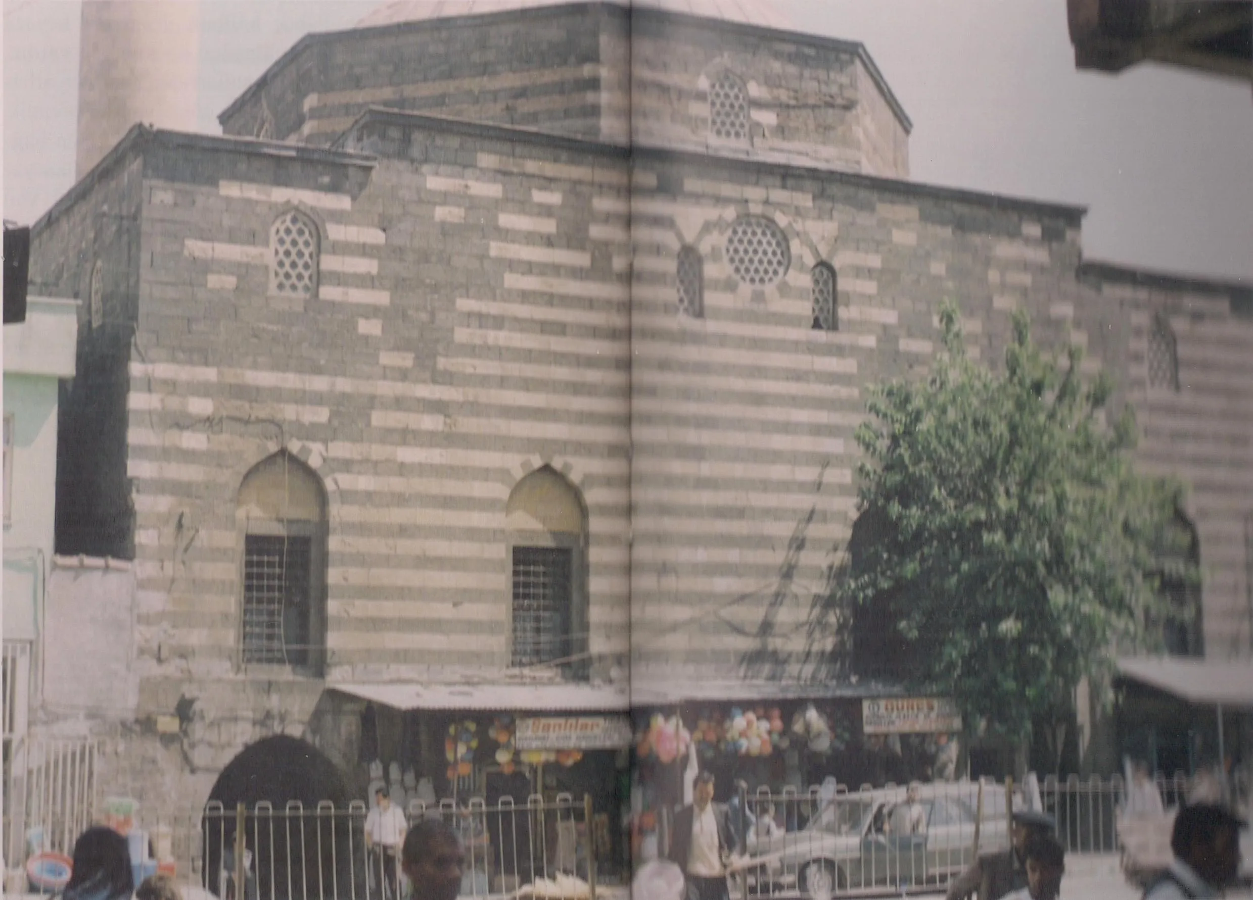 Melek Ahmed Paşa Camii  (Taçkapılı güney yüzü)