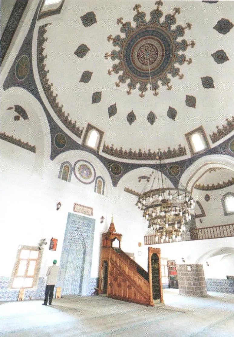 Melek Ahmet Paşa Camii, kubbe ve çini süslemeleri