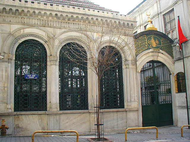 Galata Mevlevihanesi - Şeyh Galib Türbesi (İstanbul)