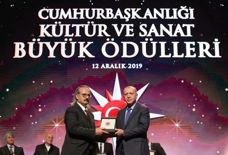 EDEBİYAT ÖDÜLÜ NURİ PAKDİL ADINA NECİP EVLİCE
