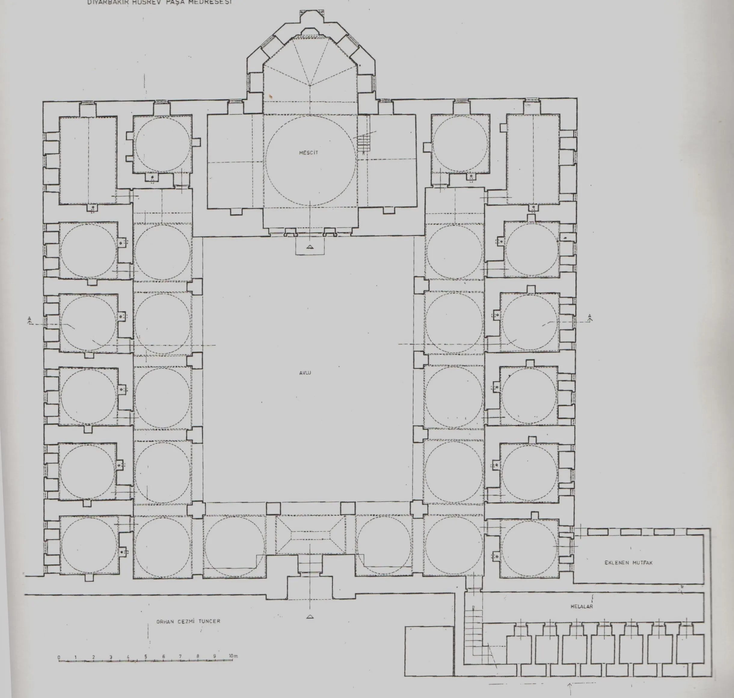 Diyarbakır Husrev Paşa Medresesi Planı (O. Cezmi Tuncer)
