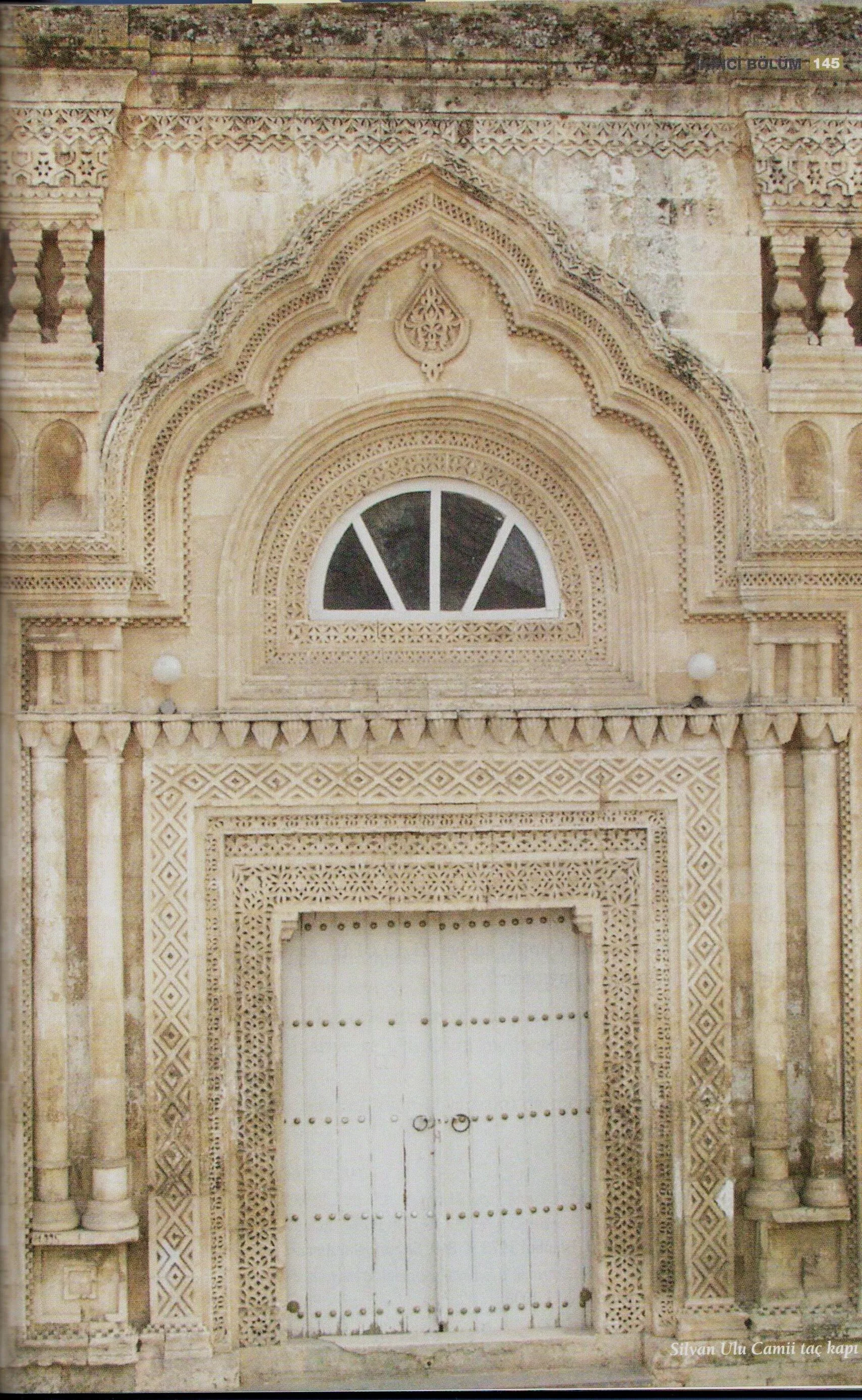 Selahaddin-i  Eyyubi Camii Taç Kapısı