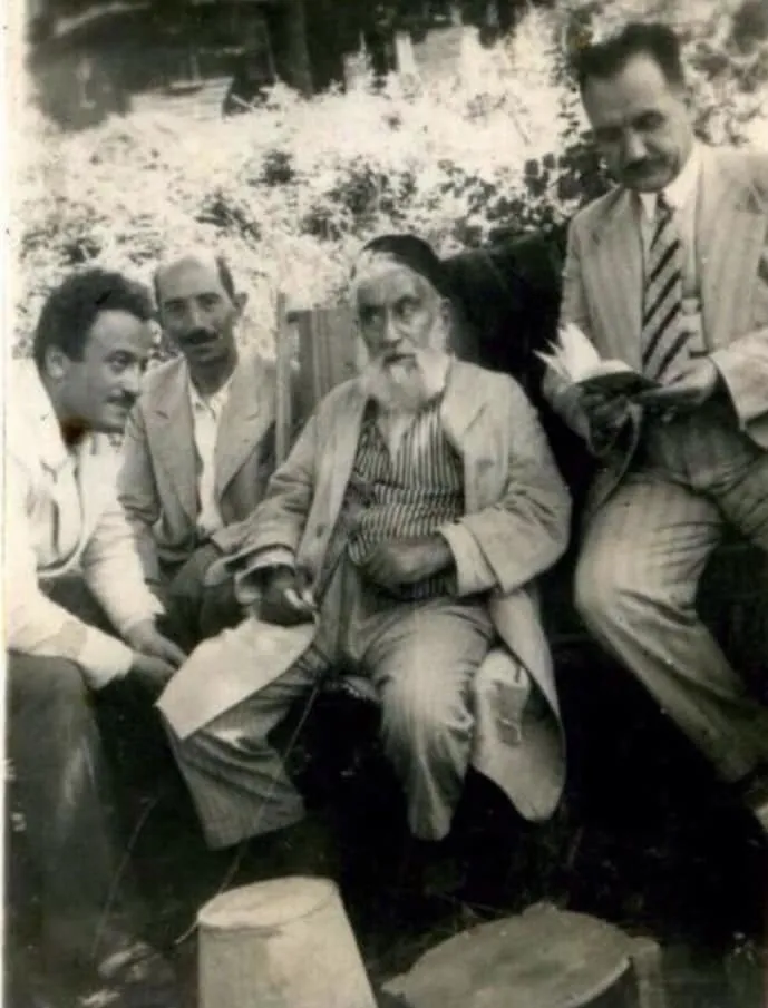 Necip Fazıl, Abdülhakim Arvasi'yi ziyaretinde