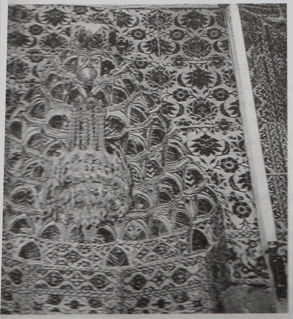 Melek Ahmet Paşa Camii Çinili Mihrab mukarnasları (O. C. Tuncer)