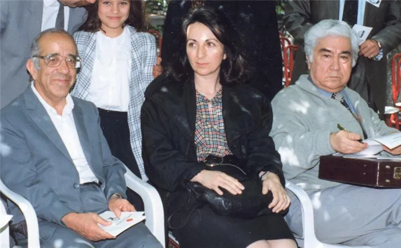 Asım Bezirci, Alime Mitap ve Aziz Nesin, Izmir, 1992