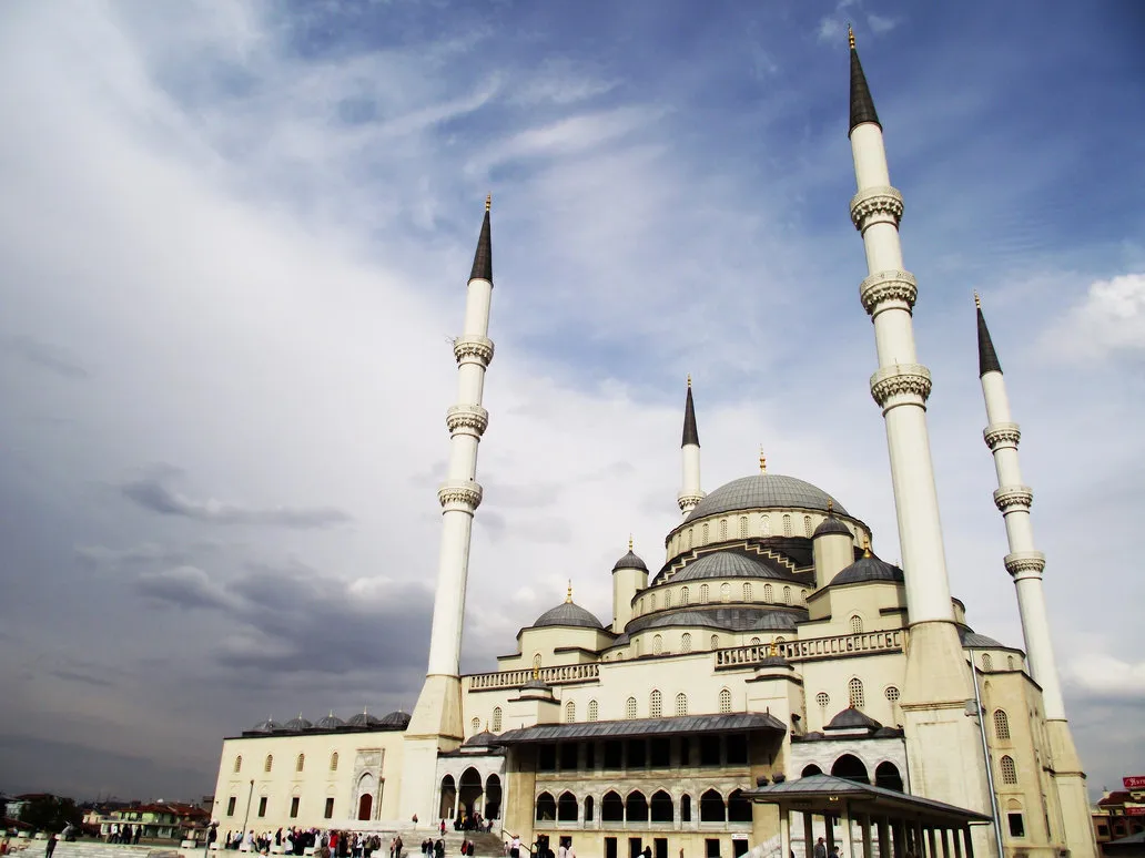 Eserlerinden Kocatepe Camii