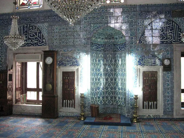 Üsküdar Çinili Cami or Tiled Mosque, interior