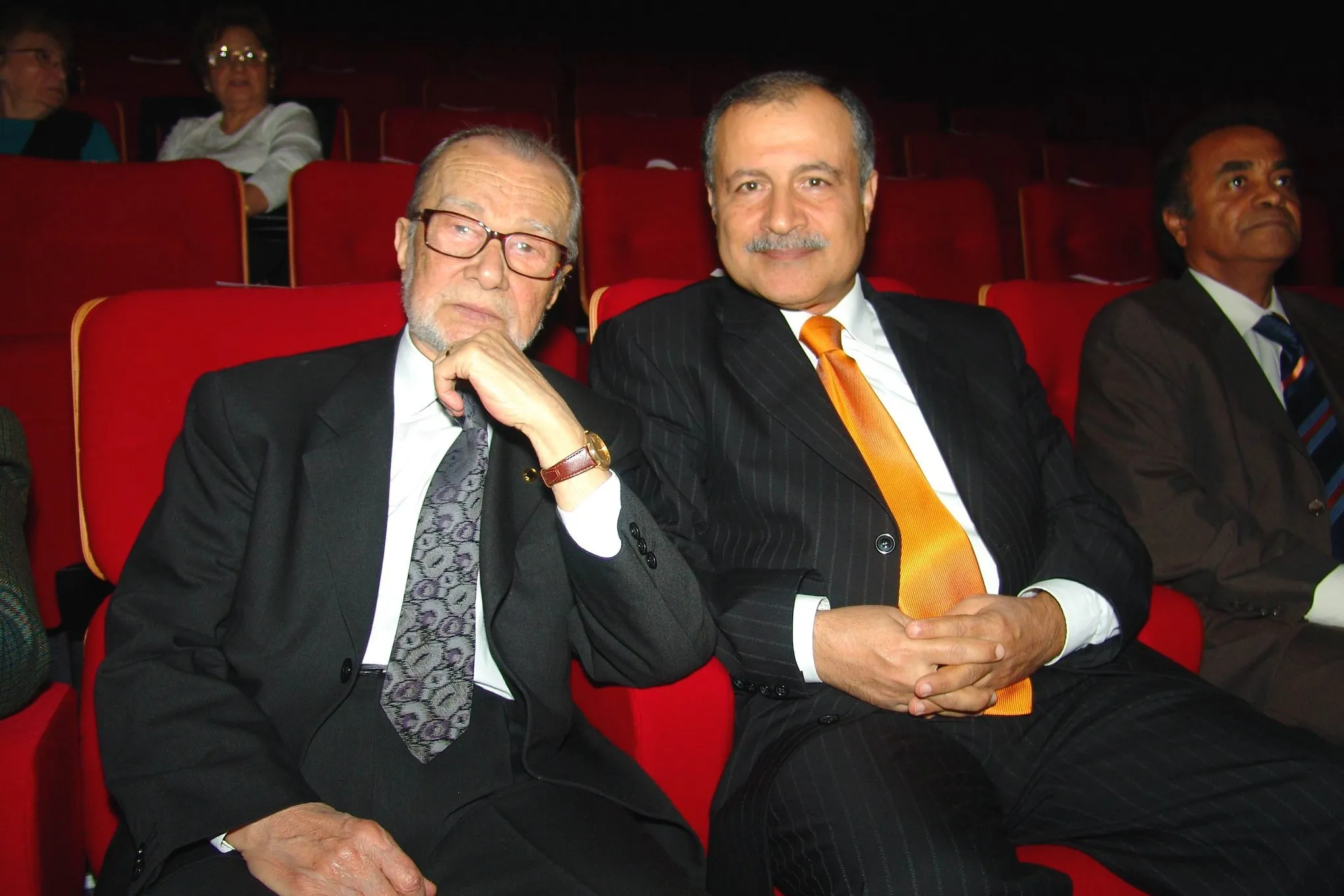Avni Anıl - Turhan Taşan