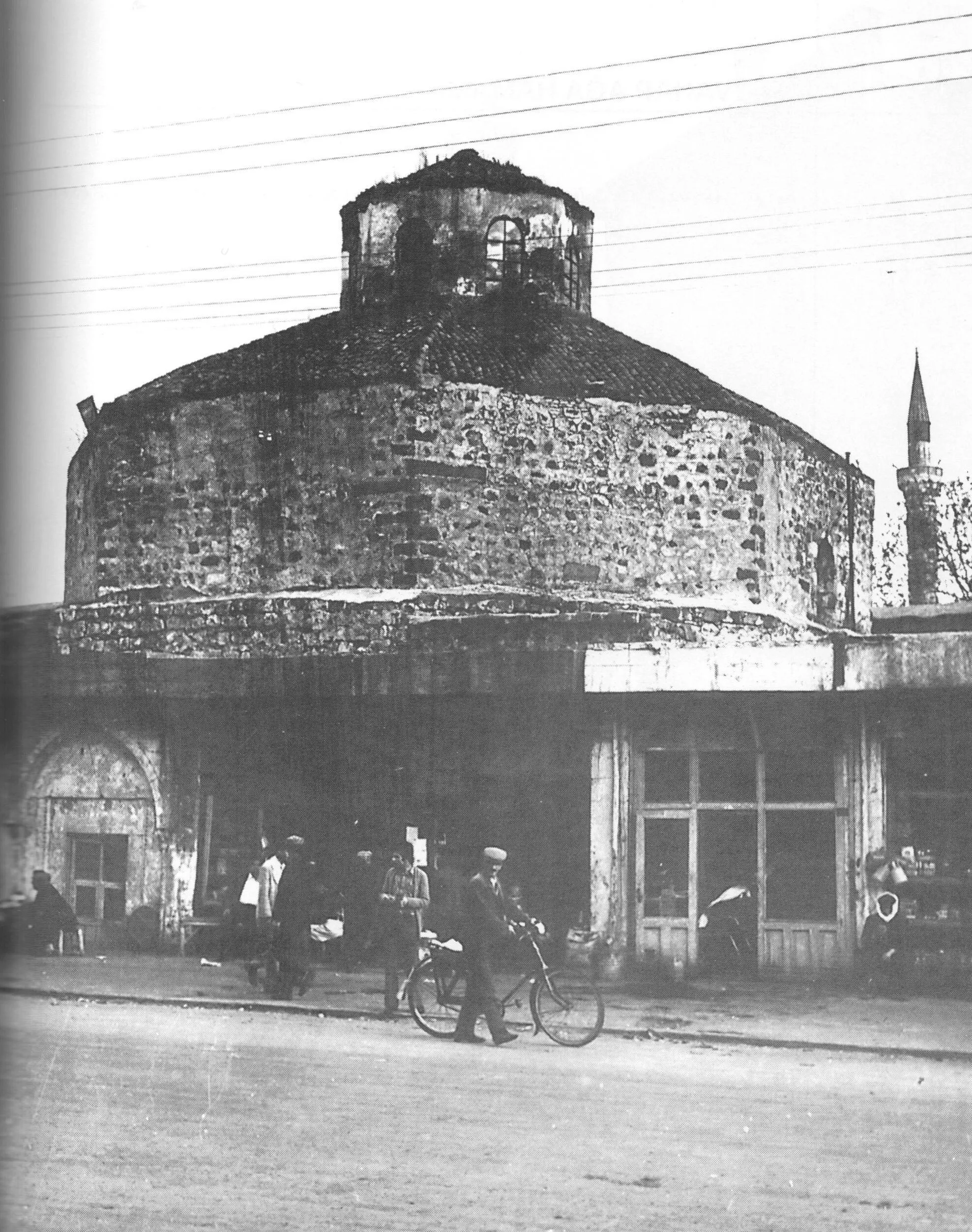 Melik Ahmed Paşa 1977 (Adil Tekin)