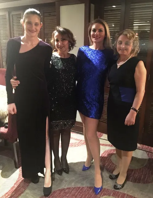Kızları S. Sevi Sevimay, Dilara F. Özer, Ayça Cavcav, F. Sibel Eryılmaz