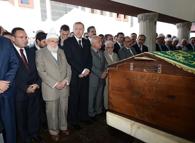 Rıza Çöllüoğlu'nun cenaze töreni 1