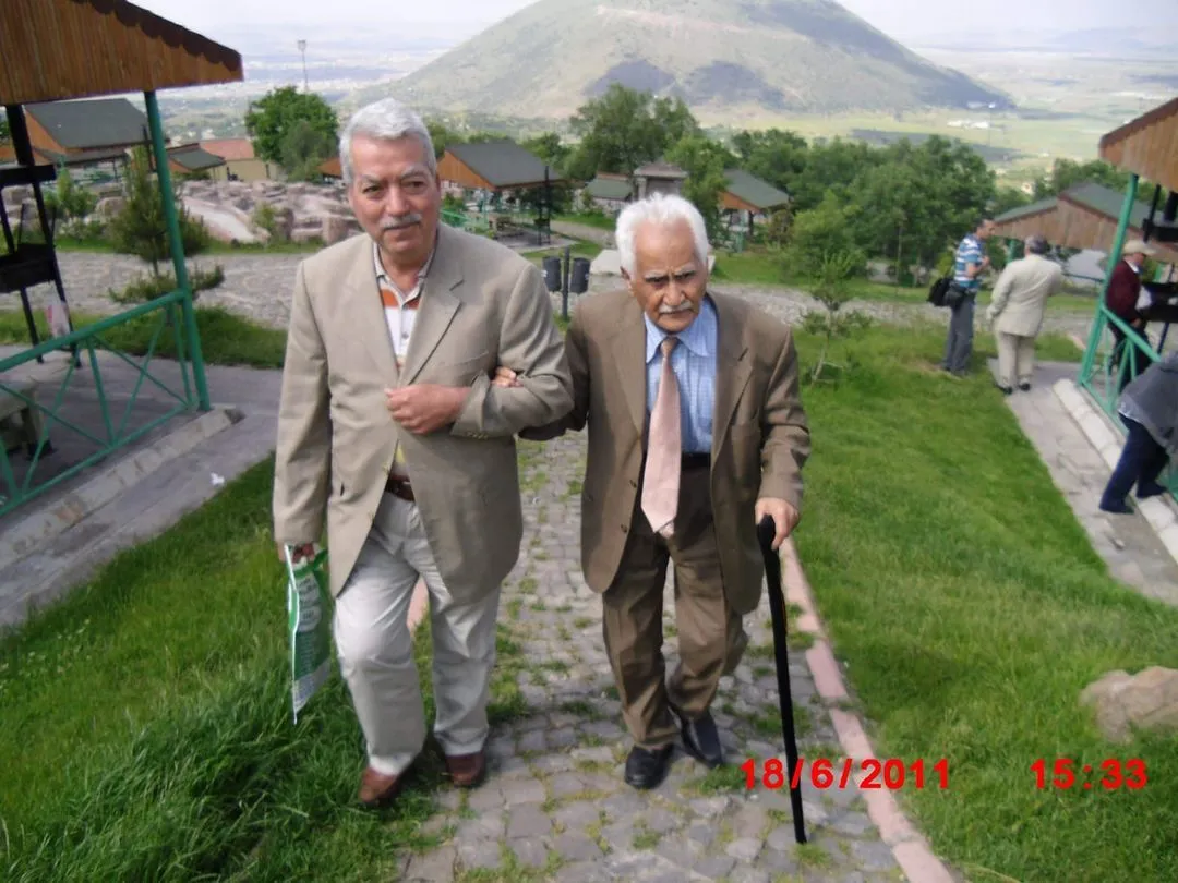 Bekir Oğuzbaşaran - Bahaettin Karakoç