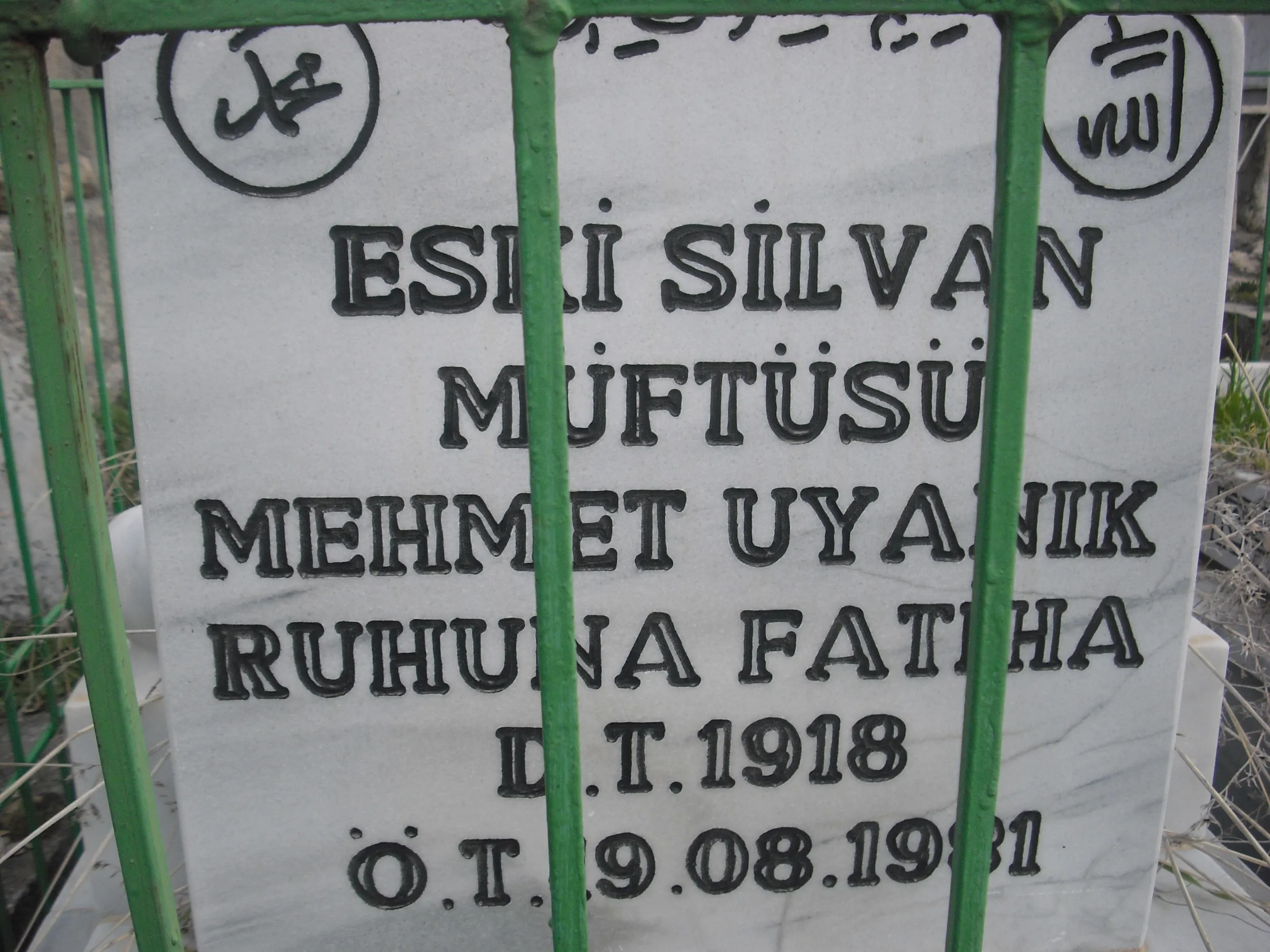 Mehmet Uyanık'ın kabri