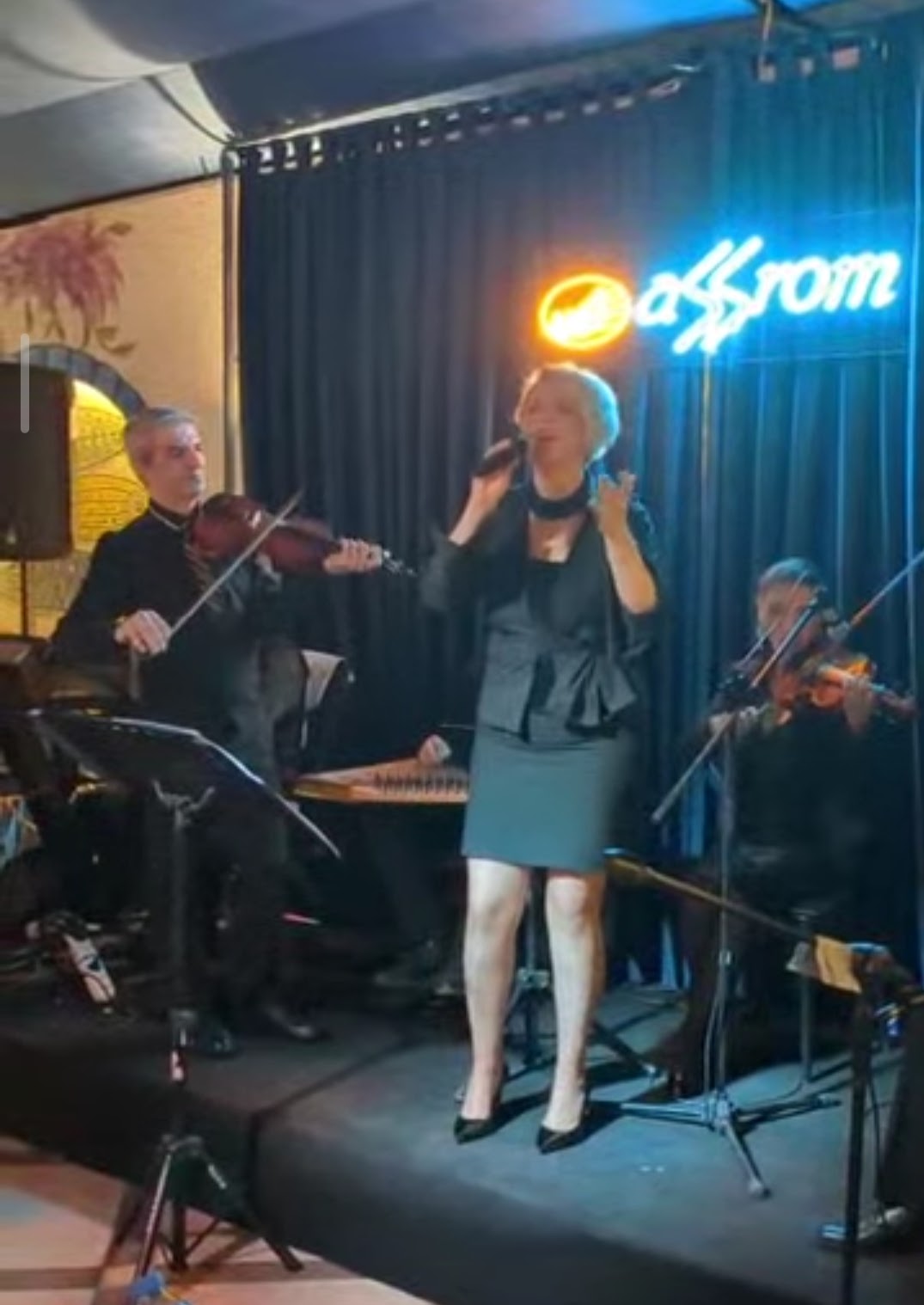 "Akşam Güneşi" diyorum burada:-)
