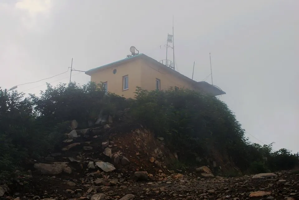 Ayane Dağı’ndaki eski cami yıkılmadan önce