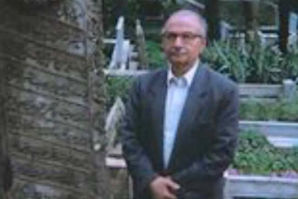 Dr. Abdullah Öztemiz, Osman Paşa'nın mezarı başında