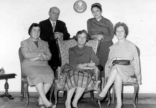 Safiye Erol, Nihat Sami Banarlı,  Nezihe Araz ve Sofi Huri ie (1960)