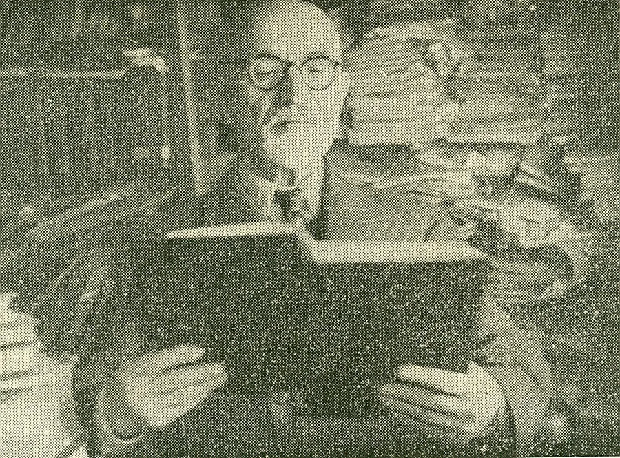 1942