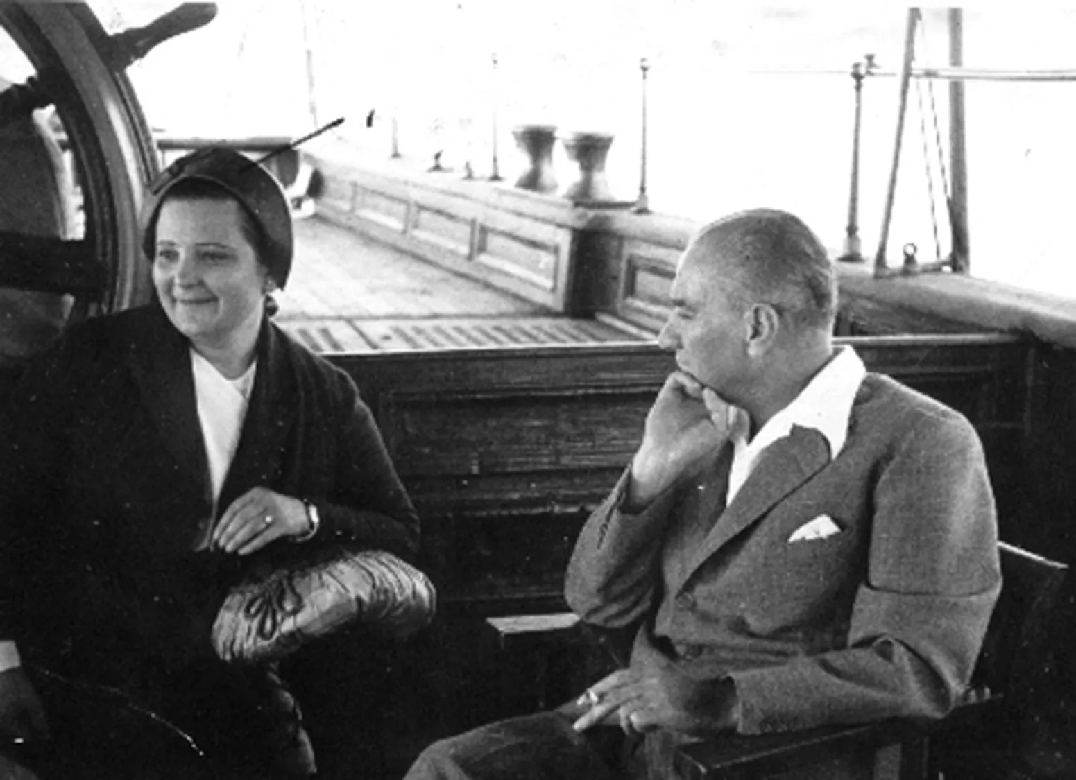 Prof. Afet İnan, Mustafa Kemal Atatürk ile