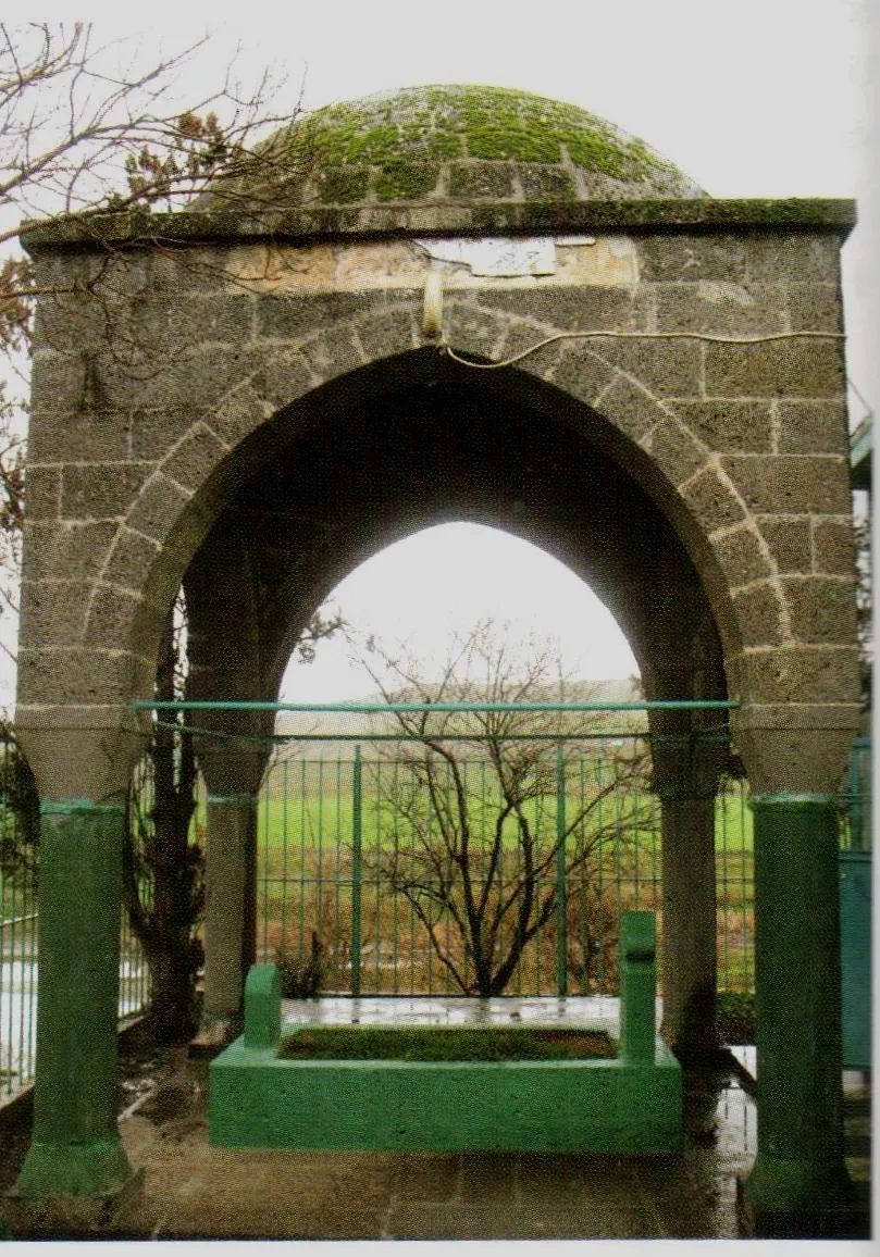 Şeyh Güzel Türbesi (Merkez Sur İlçesi)